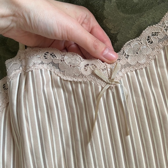 Jessica lace bow striped camisole - Picture 2 of 6